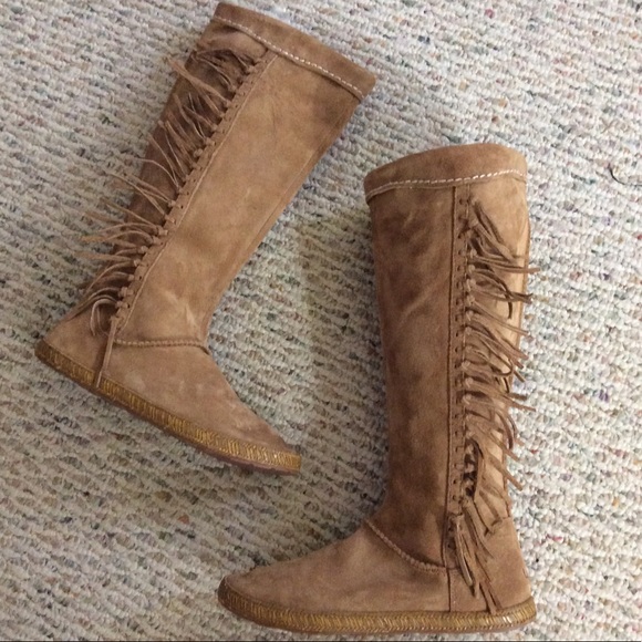 ugg mammoth fringe boots
